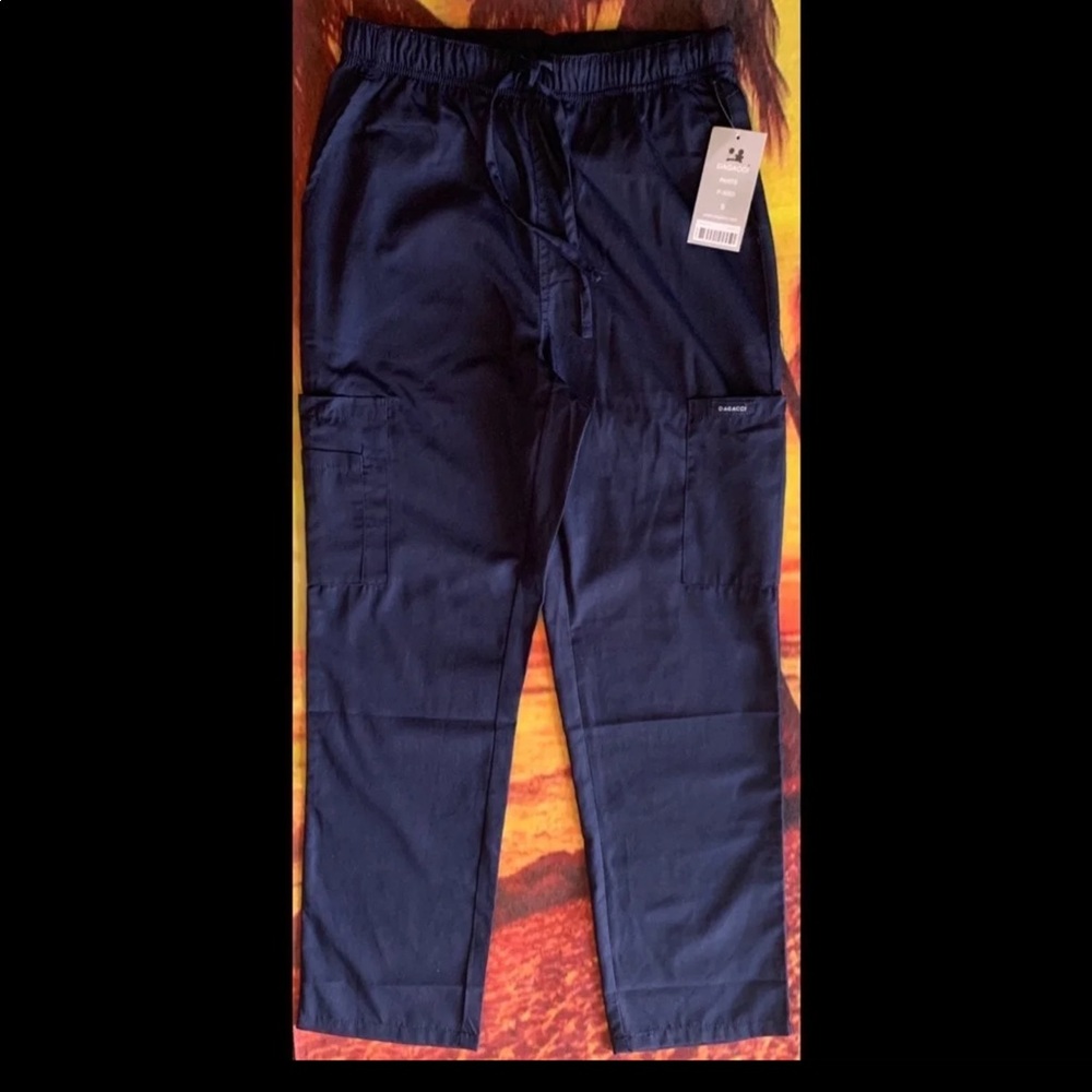 DAGACCI SCRUB PANTS SMALL NAVY NEW WITH TAG